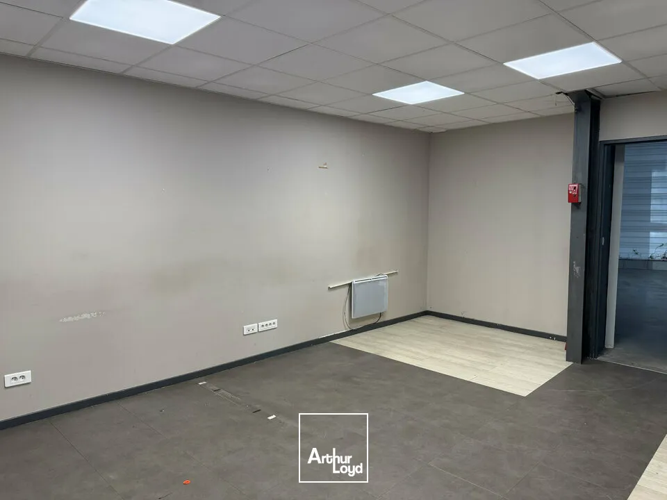 Locaux commerciaux - Vente - BOURGES - 18000 - 750-750 - 7905060