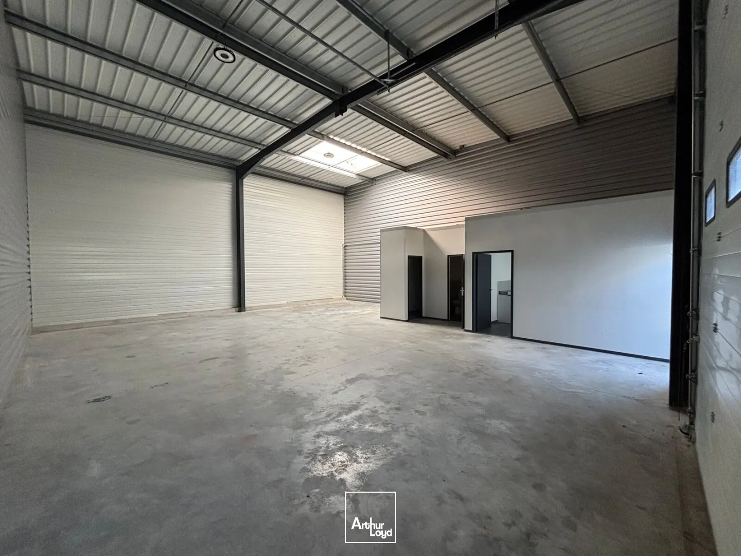 Locaux d'activité & Entrepôts - Location - AUDENGE - 33980 - 150-300 - 7905186