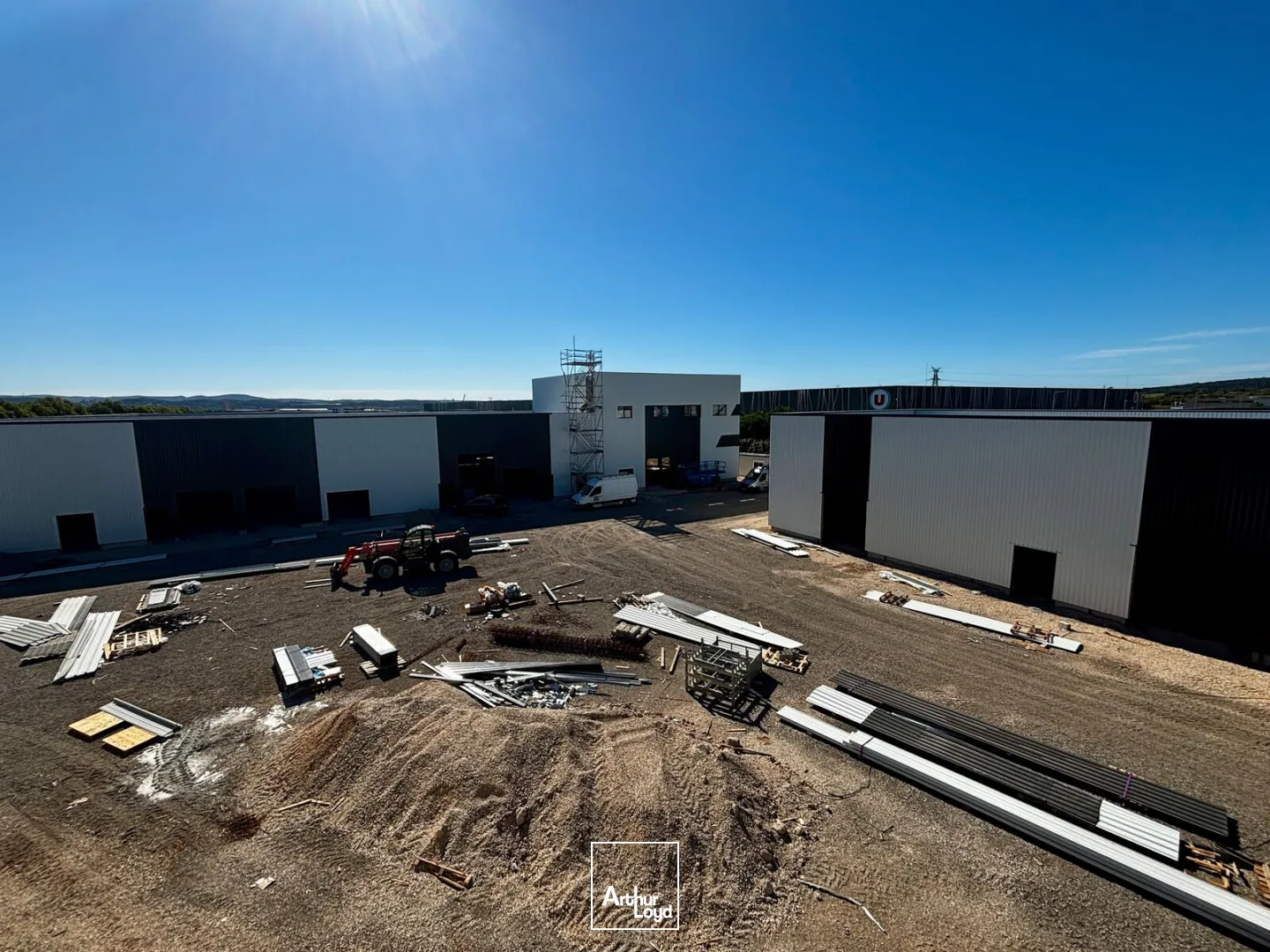 Locaux d'activité & Entrepôts - Vente - CLERMONT L'HERAULT - 34800 - 191.54-2434.98 - 7905384