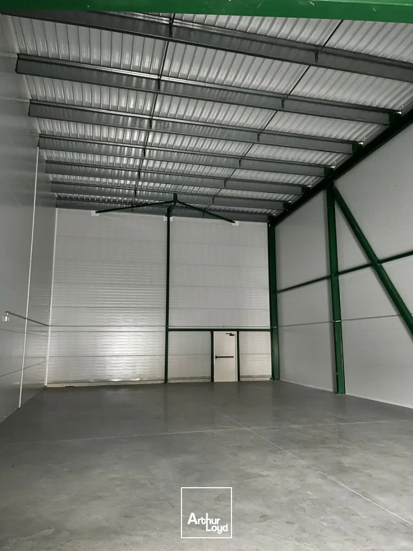 Locaux d'activité & Entrepôts - Location - BERNES SUR OISE - 95340 - 180.74-2682 - 7905427