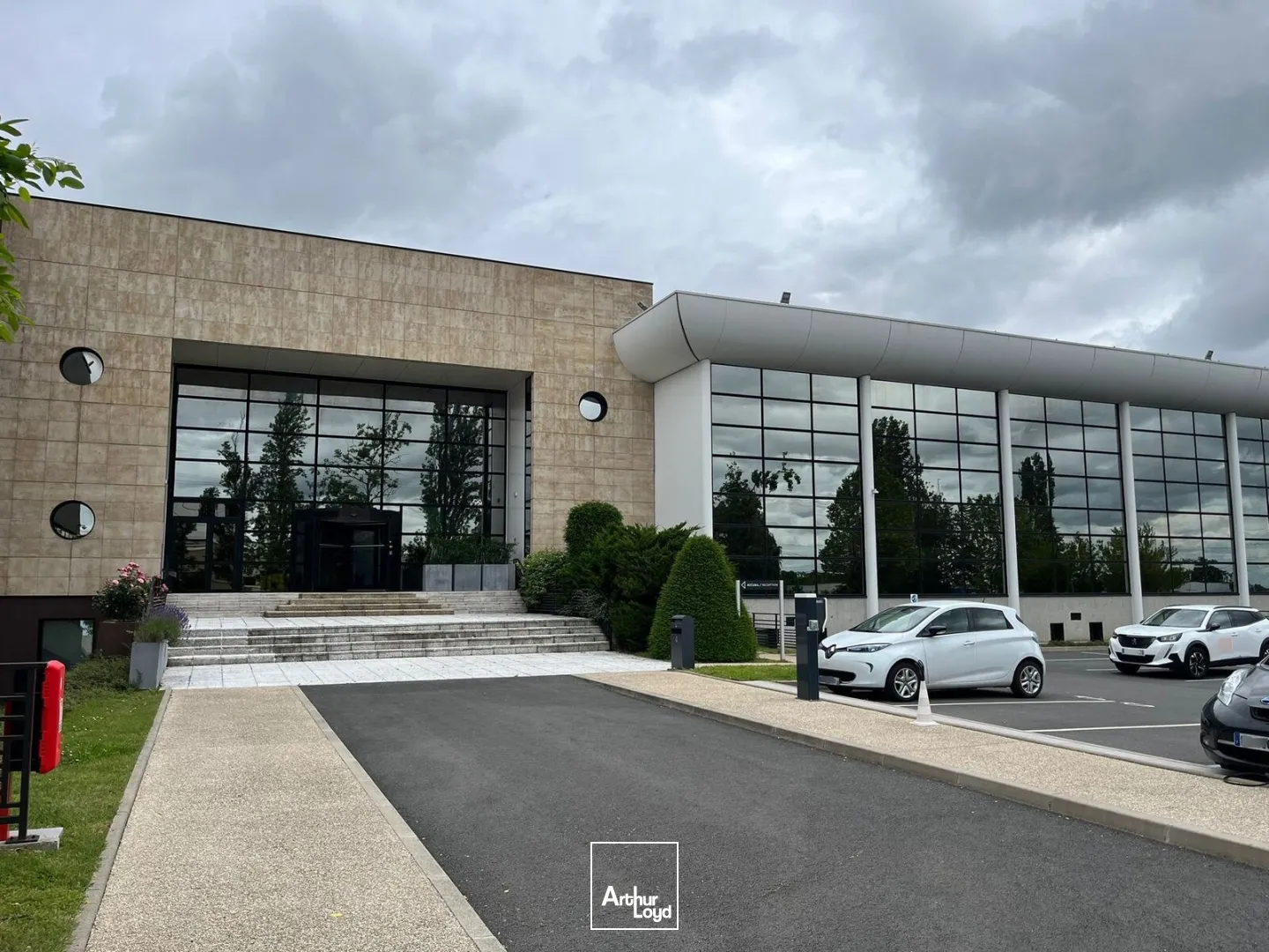 Locaux d'activité & Entrepôts - Location - PONTOISE - 95300 - 8756.6-8756.6 - 7905429