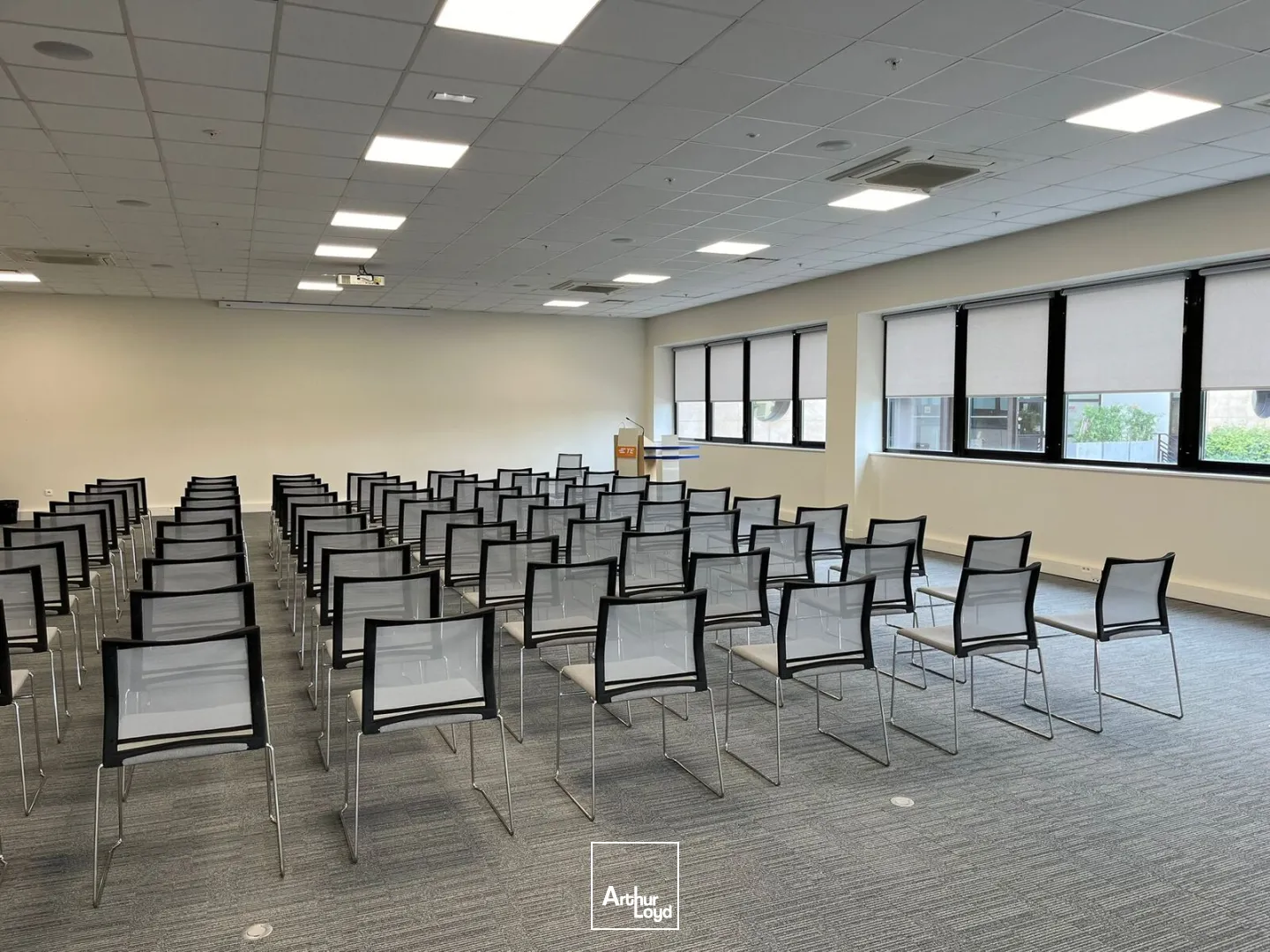 Locaux d'activité & Entrepôts - Location - PONTOISE - 95300 - 8756.6-8756.6 - 7905441