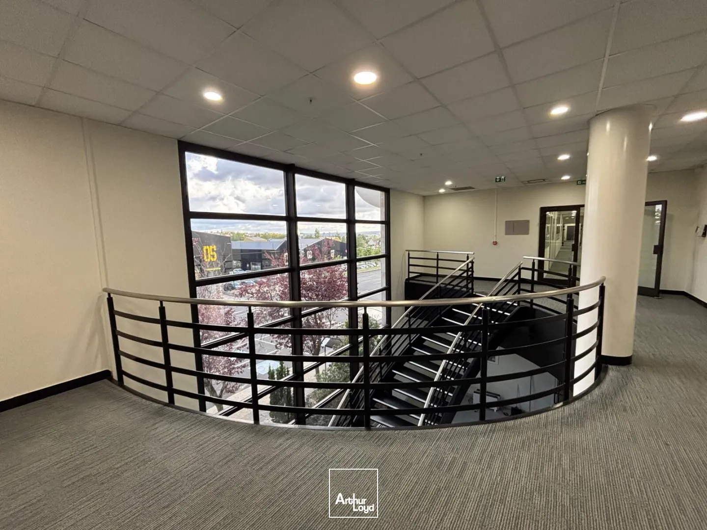 Locaux d'activité & Entrepôts - Location - PONTOISE - 95300 - 8756.6-8756.6 - 7905435