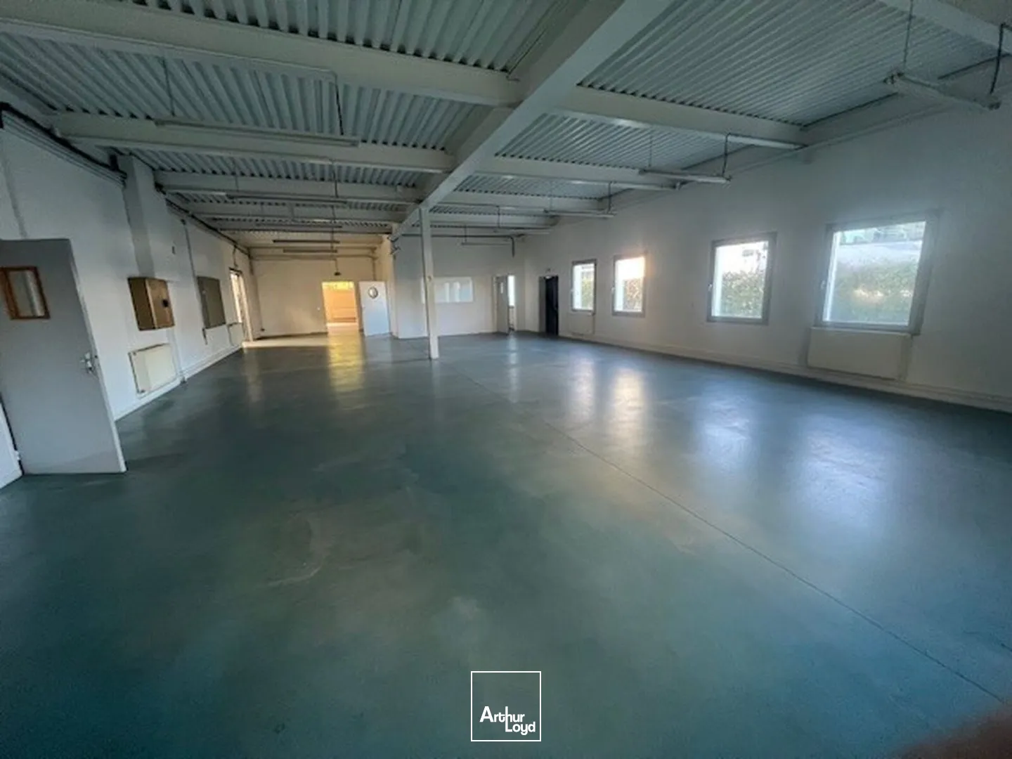 Locaux d'activité & Entrepôts - Vente - BUC - 78530 - 1470-1470 - 7905510