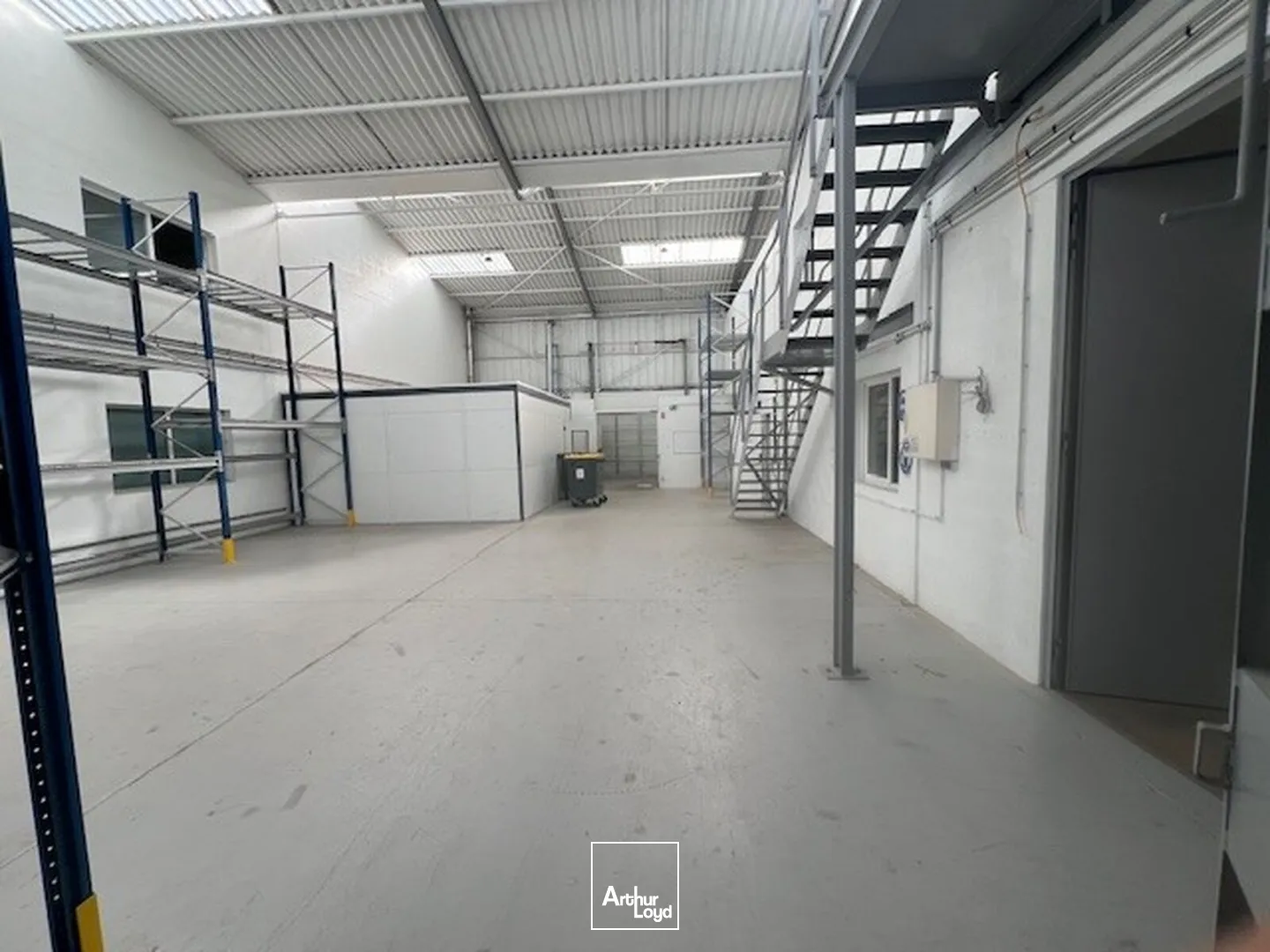 Locaux d'activité & Entrepôts - Vente - BUC - 78530 - 1470-1470 - 7905511