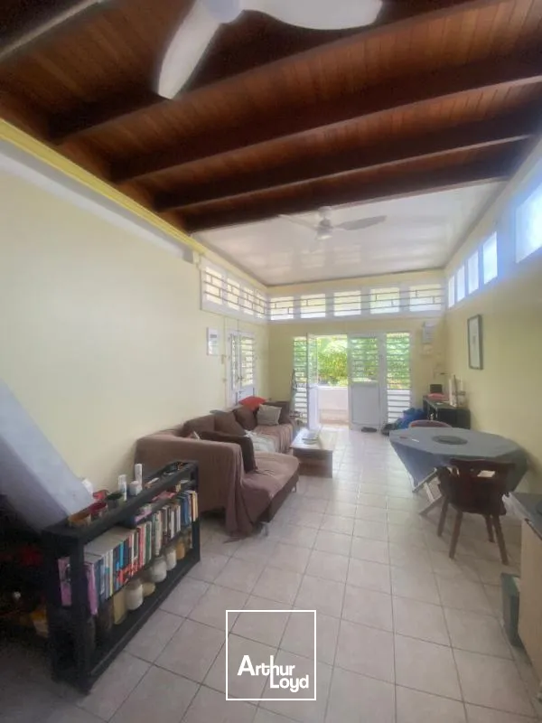 Locaux commerciaux - Location - Fort De France - 97200 - 230-230 - 7905667