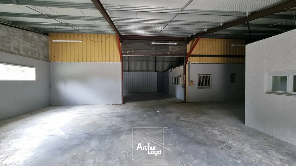 Locaux d'activité & Entrepôts - Location - SAINT BENOIT - 86280 - 258-258 - 7905941