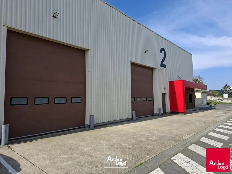Locaux d'activité & Entrepôts - Location - LA CHAPELLE SAINT AUBIN - 72650 - 625-625 - 7905953