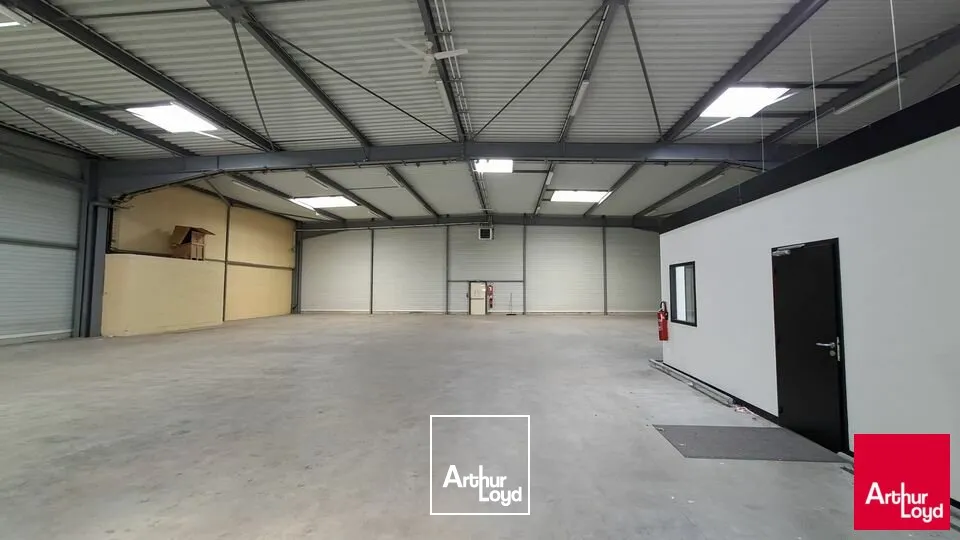Locaux d'activité & Entrepôts - Location - LA CHAPELLE SAINT AUBIN - 72650 - 625-625 - 7905956