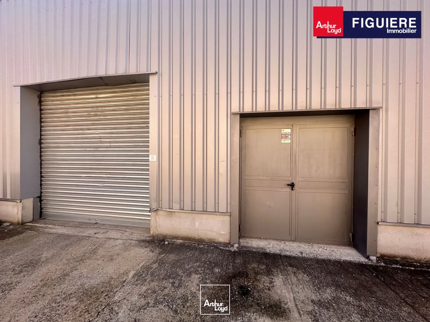 Locaux d'activité & Entrepôts - Location - SAINT CANNAT - 13760 - 200-200 - 7906035