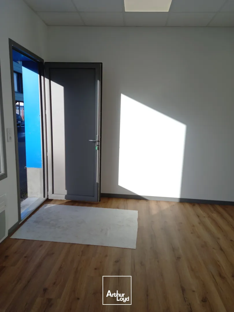 Locaux d'activité & Entrepôts - Location - PRINQUIAU - 44260 - 125-125 - 7906315