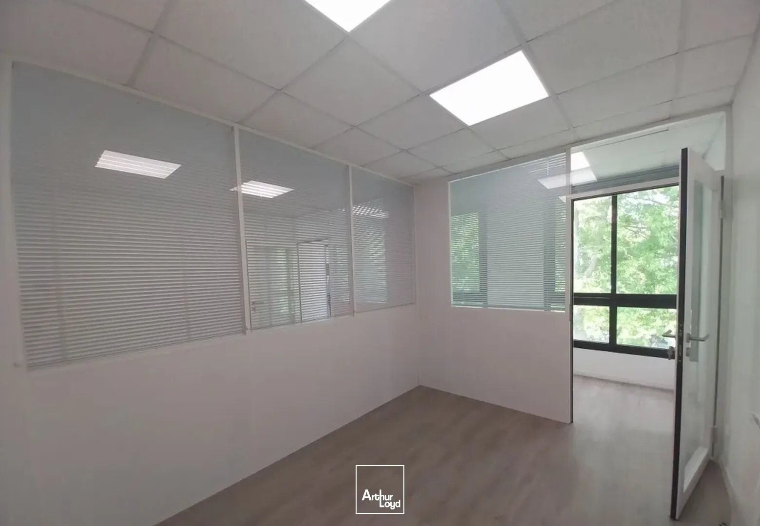 Bureaux - Location - SAINT NAZAIRE - 44600 - 89-89 - 7906339