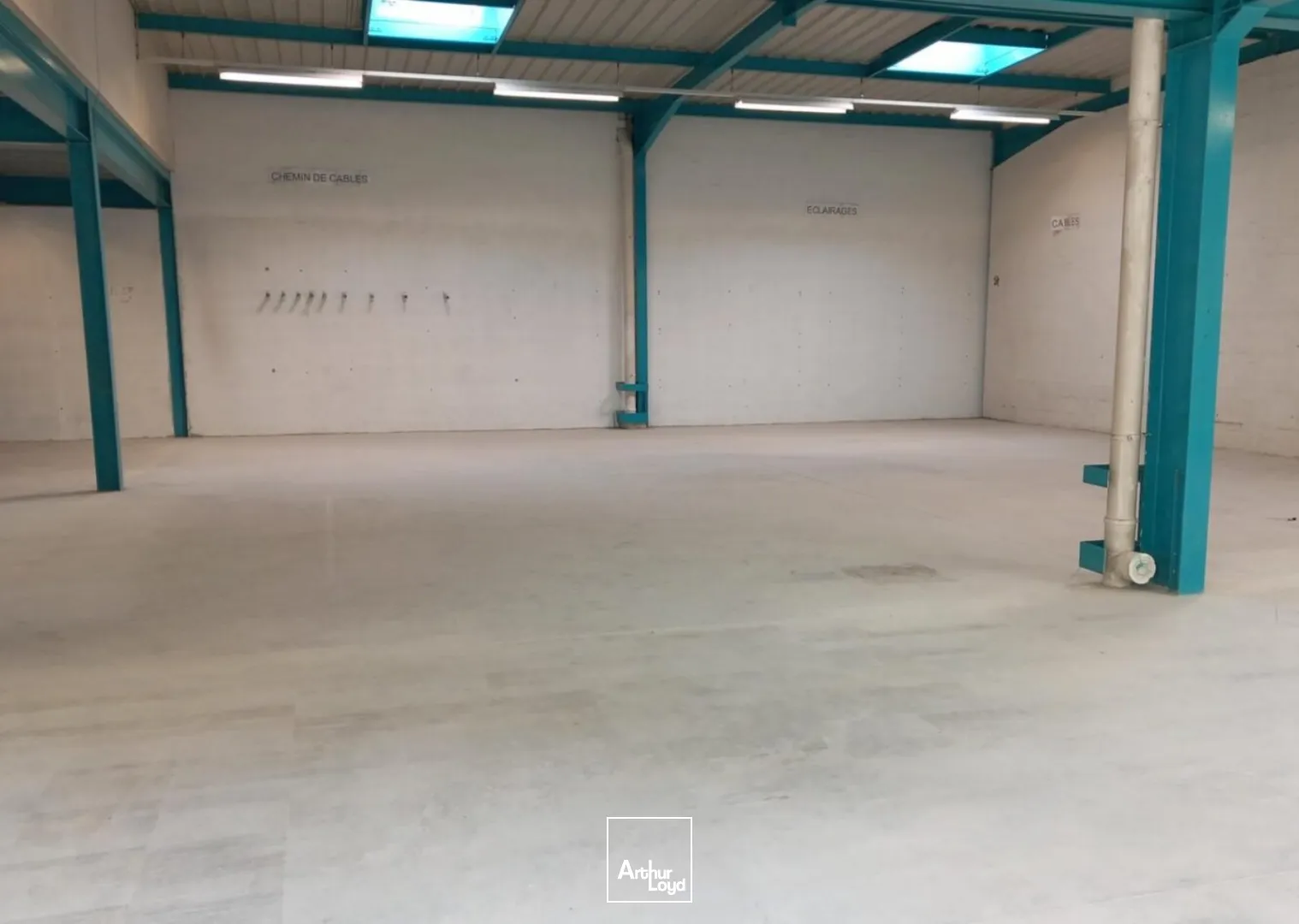 Locaux d'activité & Entrepôts - Location - TREMBLAY EN FRANCE - 93290 - 458-458 - 7906469