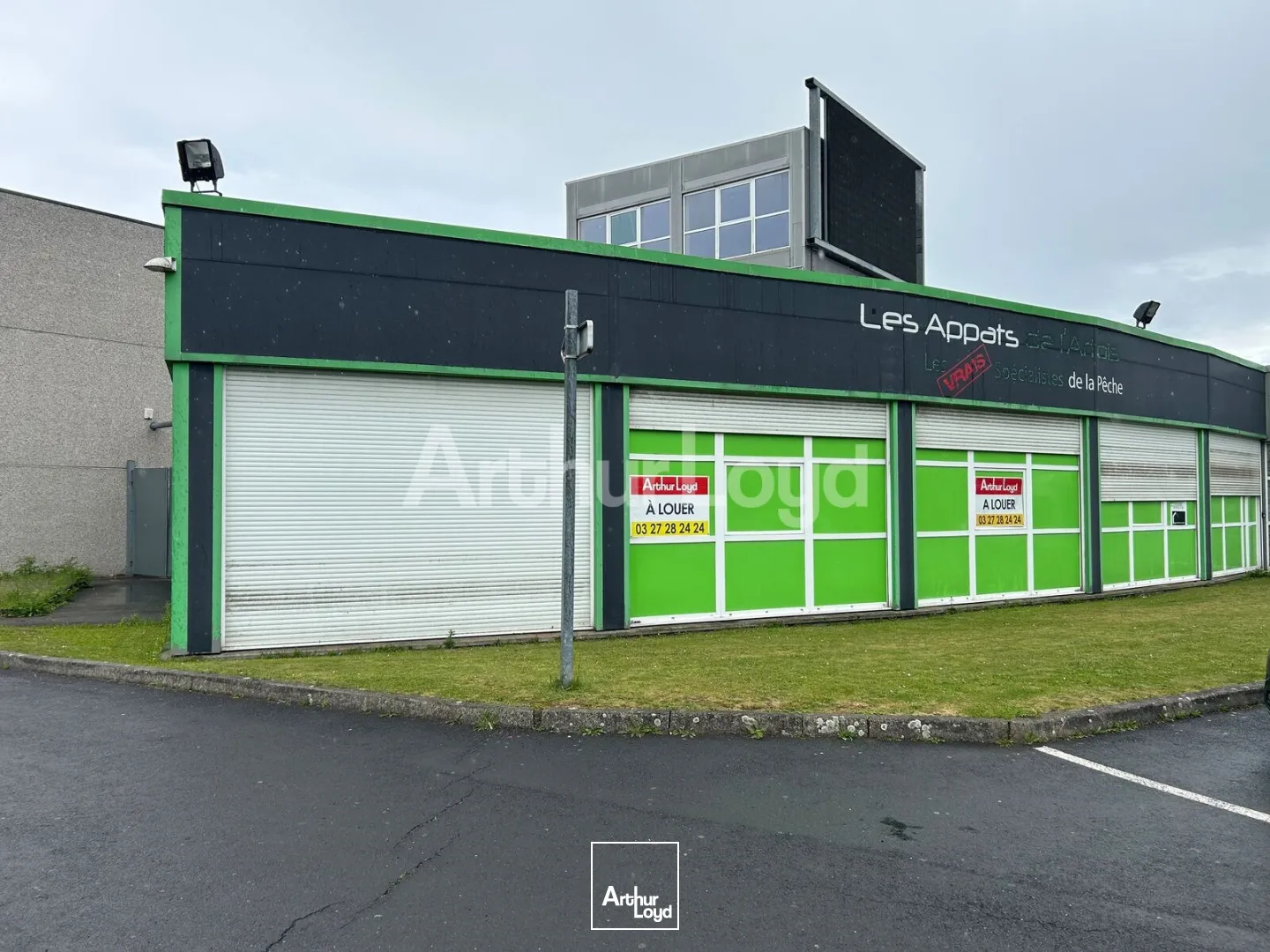 Locaux commerciaux - Location - PETITE FORET - 59494 - 264-792 - 7906577