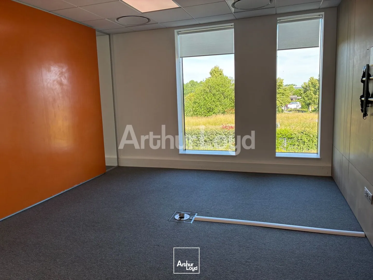 Bureaux - Location - SAINGHIN EN MELANTOIS - 59262 - 1267.35-4017.7 - 7906598