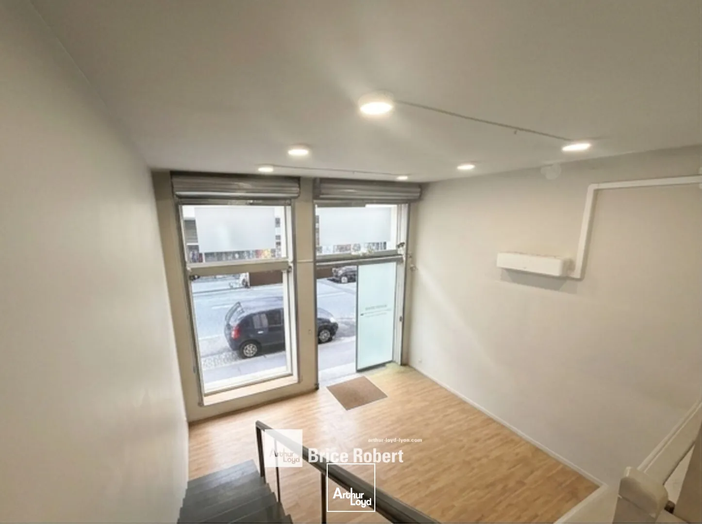 Locaux commerciaux - Location - LYON - 69006 - 80-80 - 7906704