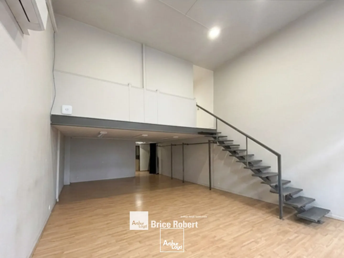 Locaux commerciaux - Location - LYON - 69006 - 80-80 - 7906703
