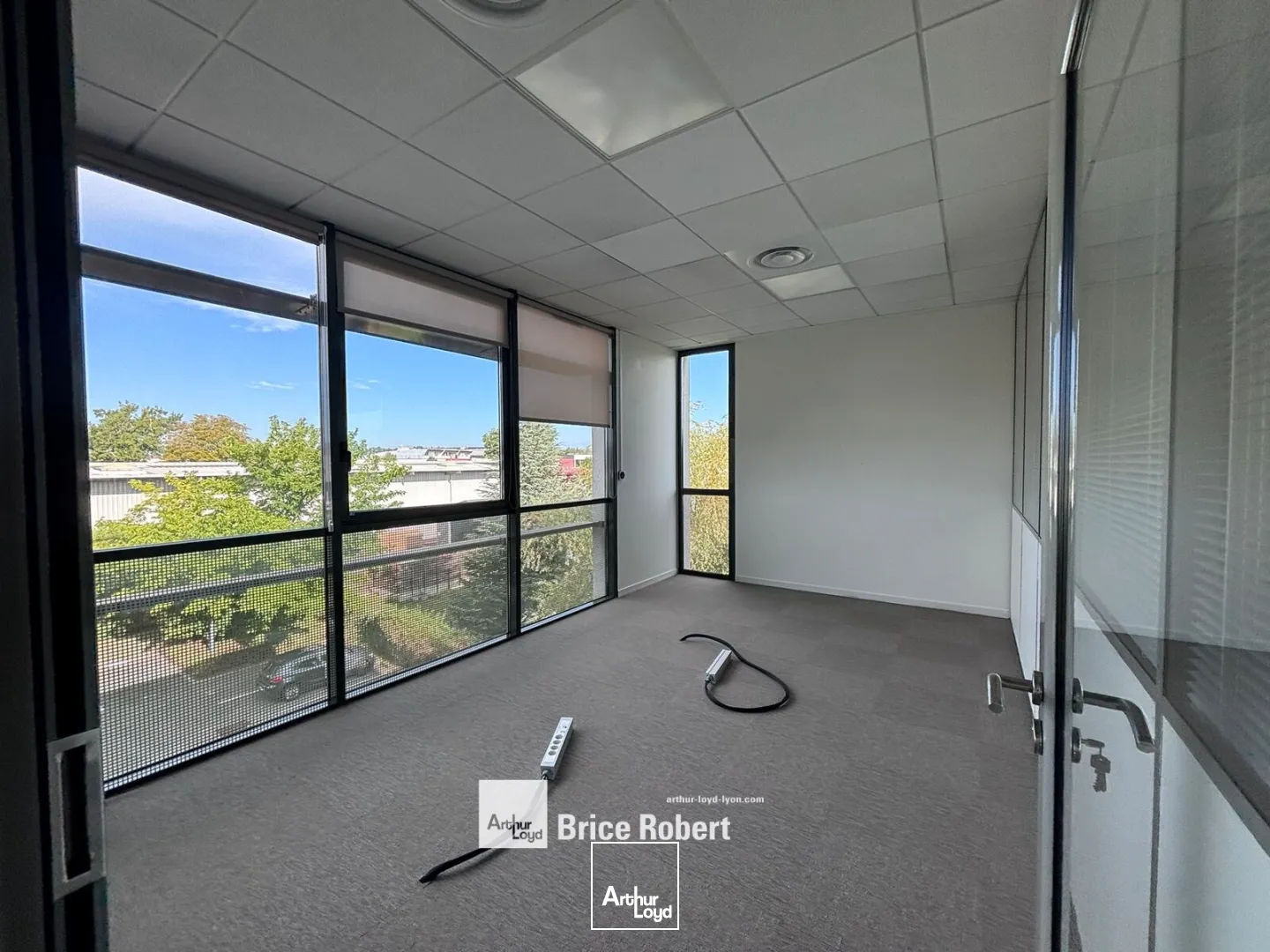 Bureaux - Location - CHAMPAGNE AU MONT D'OR - 69410 - 222-680 - 7906716