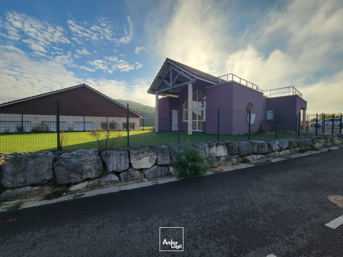 Locaux d'activité & Entrepôts - Vente - Ste marie - 25113 - 180-180 - 7906726