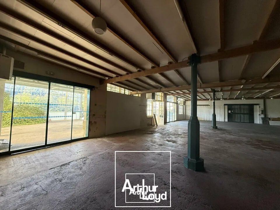 Locaux commerciaux - Location - SARLAT-LA-CANÉDA - 24200 - 835-835 - 7906901
