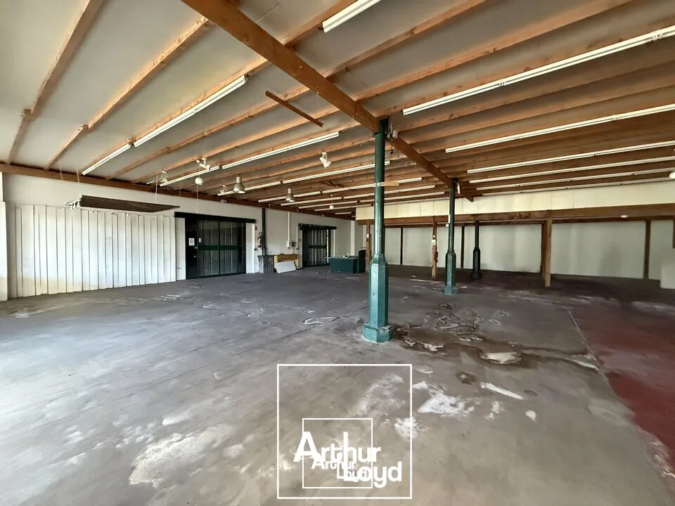 Locaux commerciaux - Location - SARLAT-LA-CANÉDA - 24200 - 835-835 - 7906904