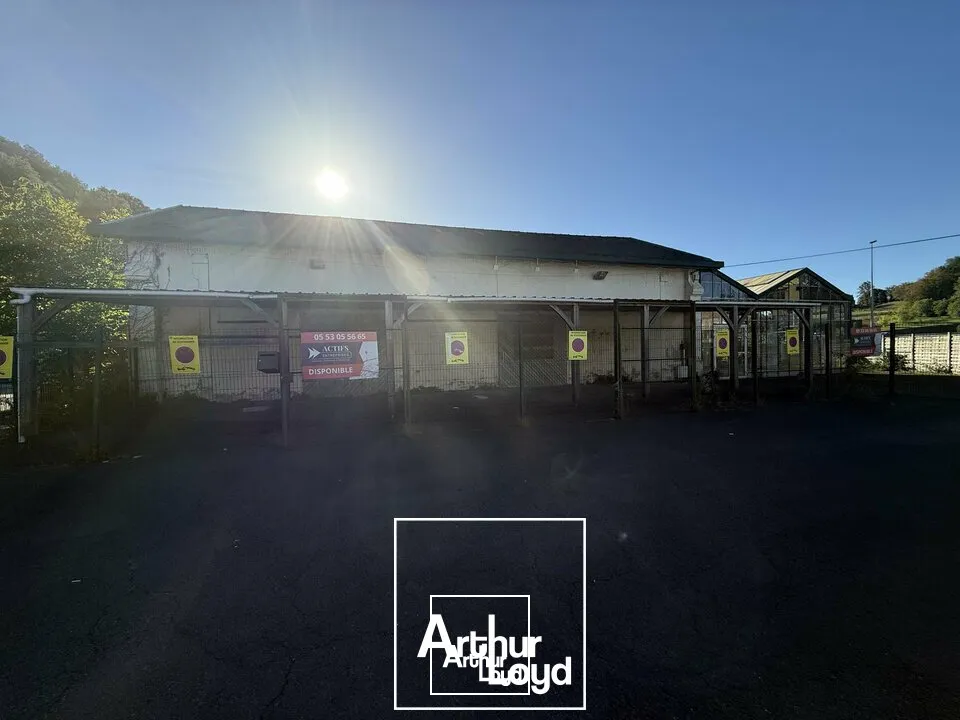Locaux commerciaux - Location - SARLAT-LA-CANÉDA - 24200 - 835-835 - 7906908
