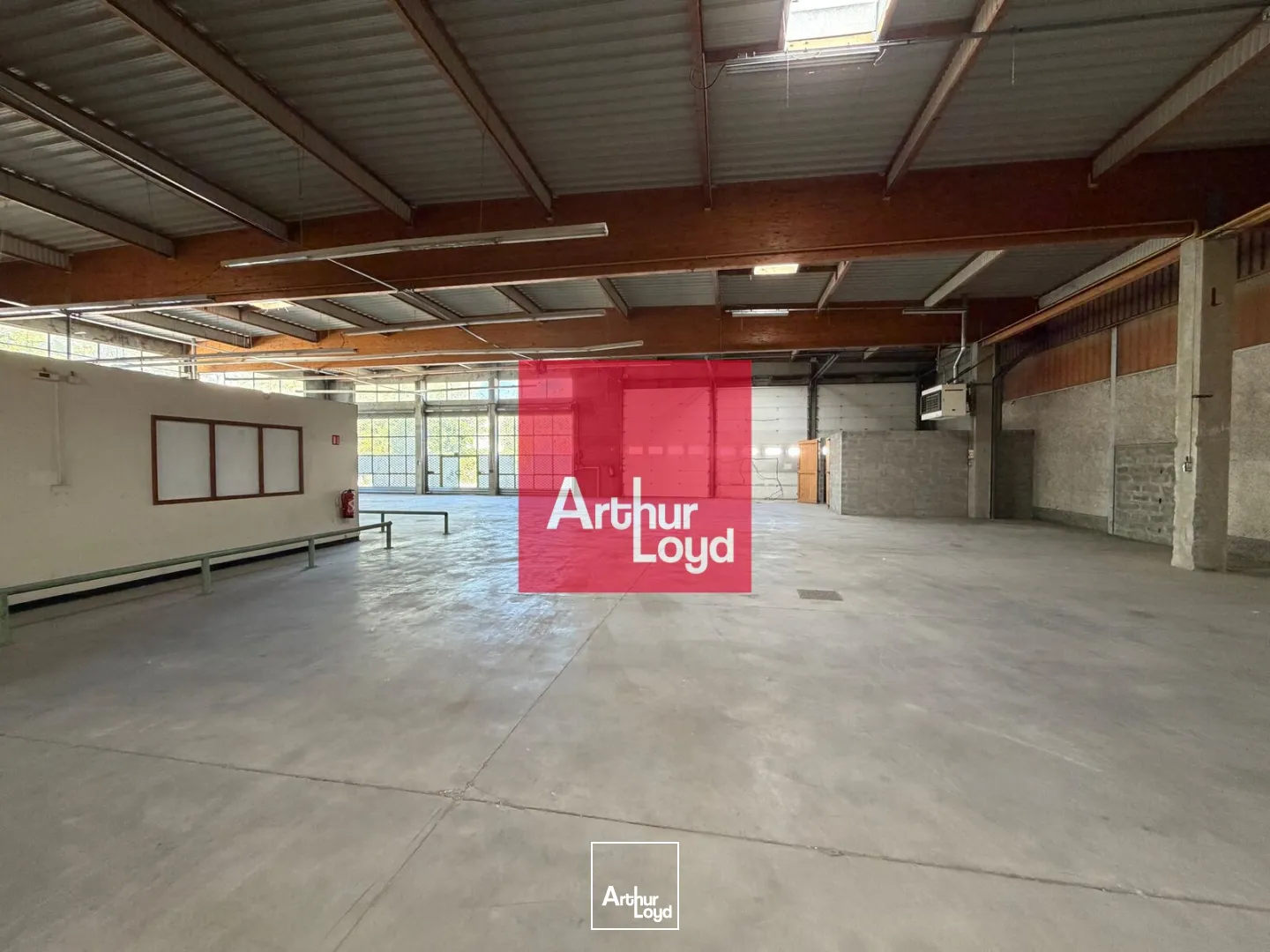 Locaux d'activité & Entrepôts - Location - GRENOBLE - 38100 - 1610-1610 - 7907225