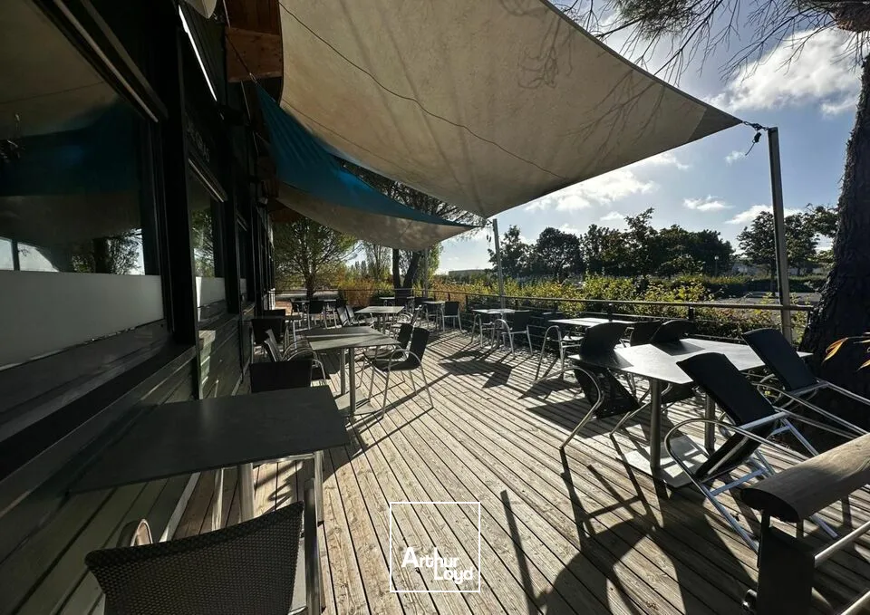 Locaux commerciaux - Vente - SAINT-DOULCHARD - 18230 - 600-600 - 7907337