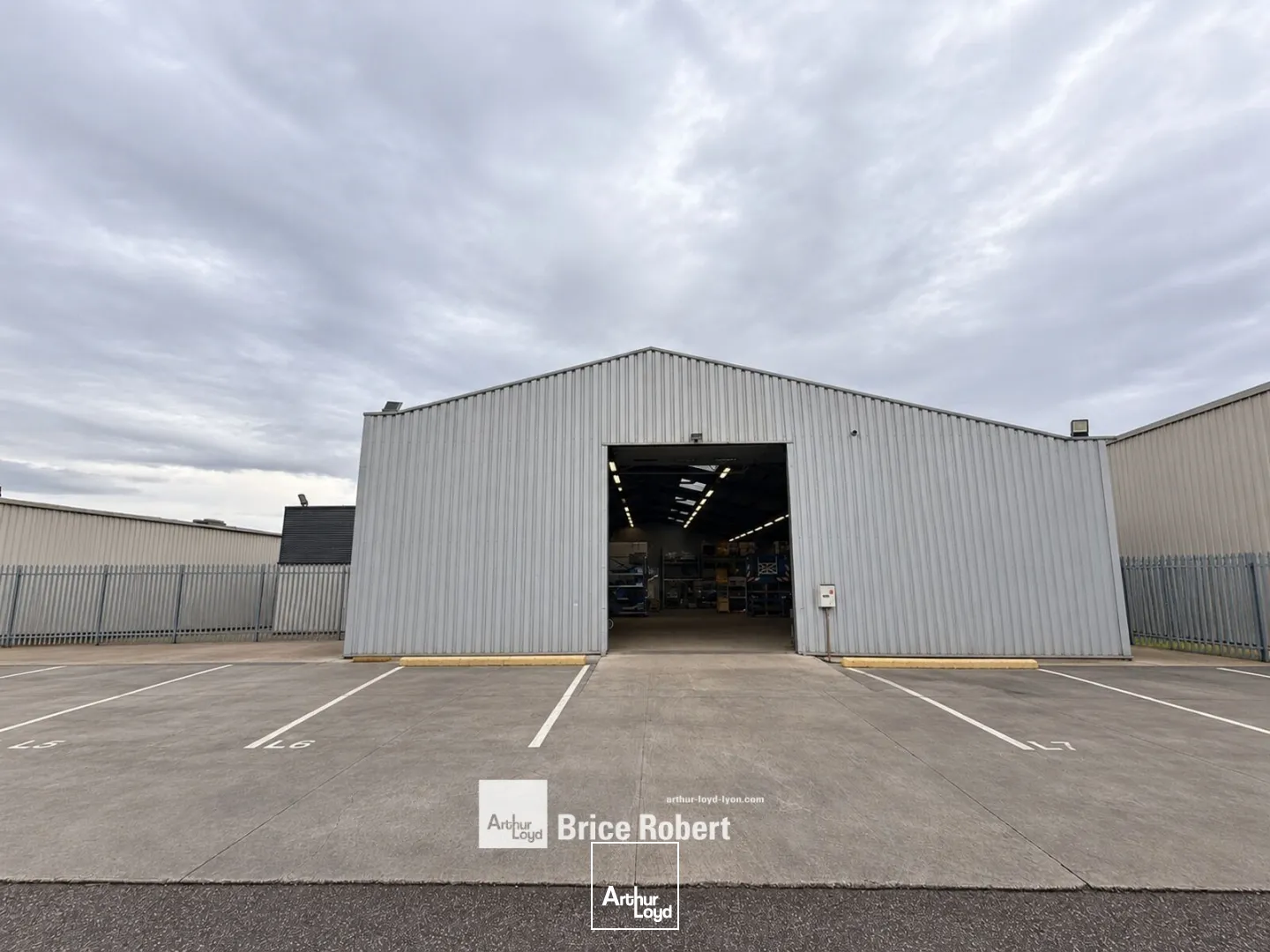 Locaux d'activité & Entrepôts - Location - RILLIEUX LA PAPE - 69140 - 968-968 - 7907622