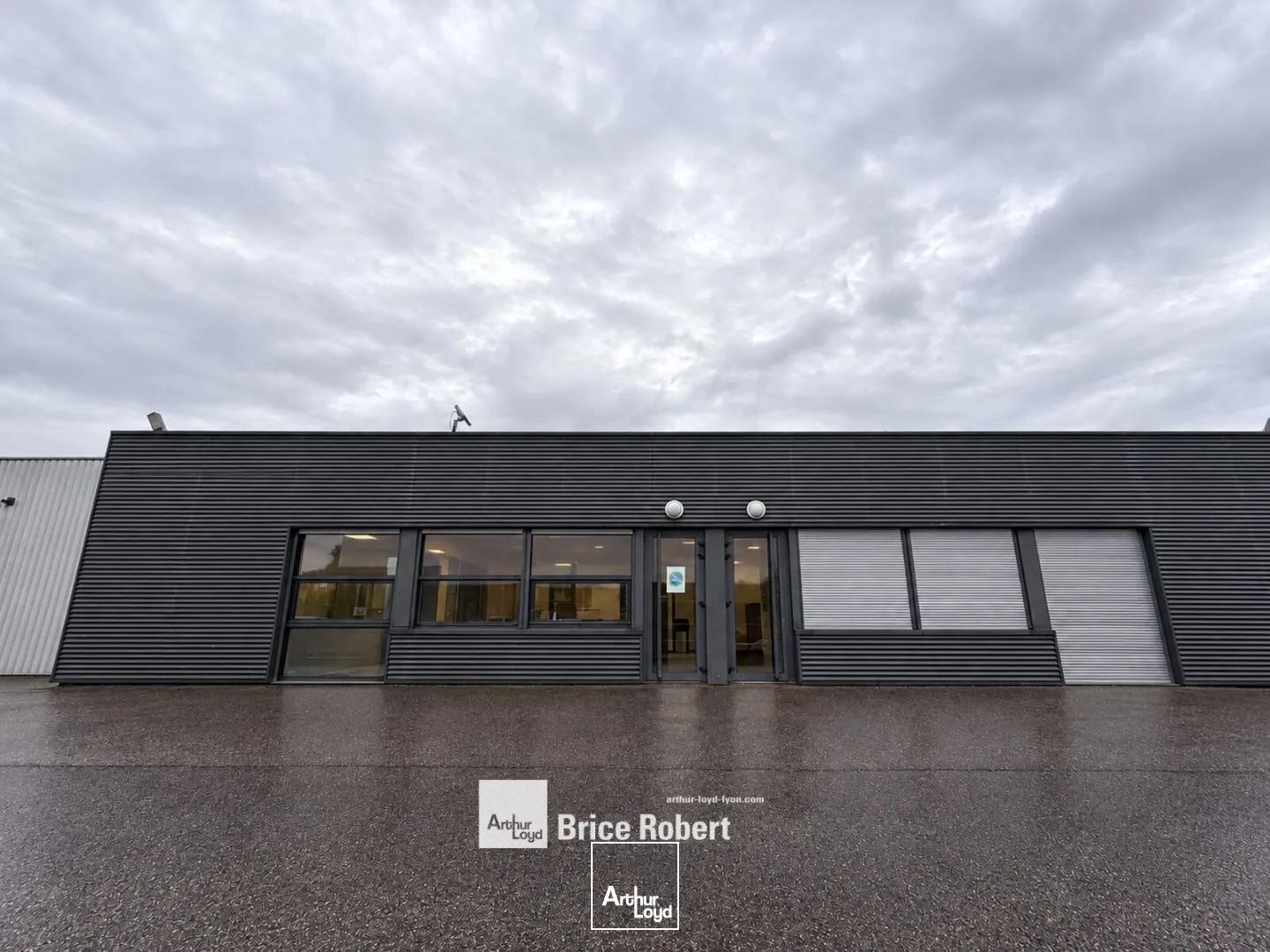 Locaux d'activité & Entrepôts - Location - RILLIEUX LA PAPE - 69140 - 968-968 - 7907618