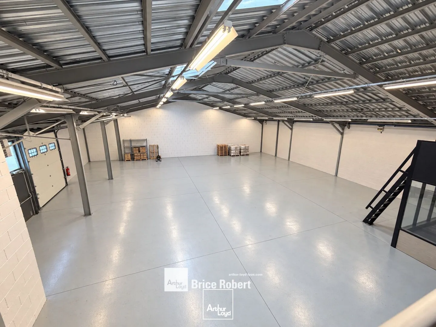 Locaux d'activité & Entrepôts - Location - RILLIEUX LA PAPE - 69140 - 342-1475 - 7907624