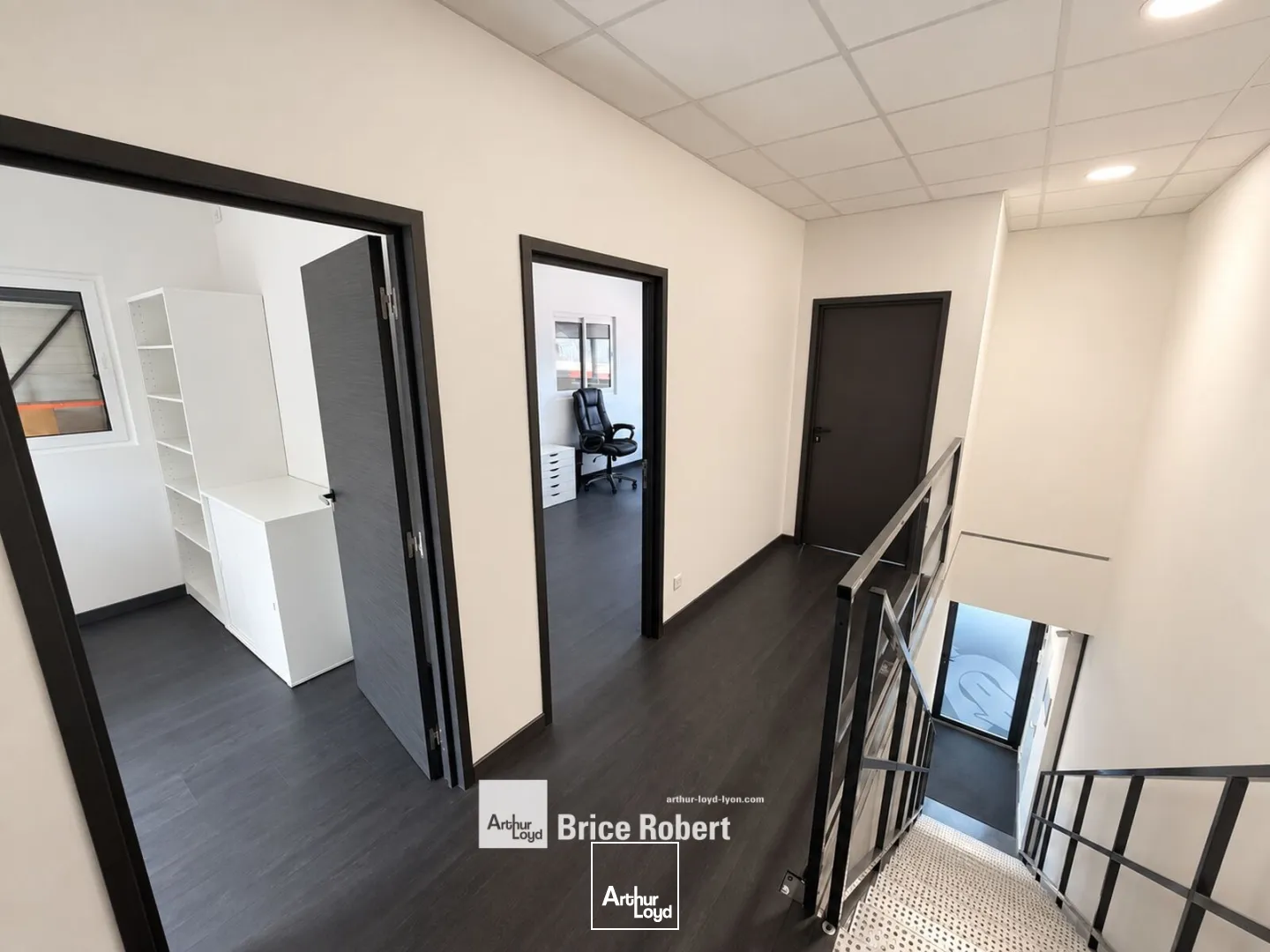 Locaux d'activité & Entrepôts - Vente - COLOMBIER SAUGNIEU - 69124 - 250-250 - 7907646