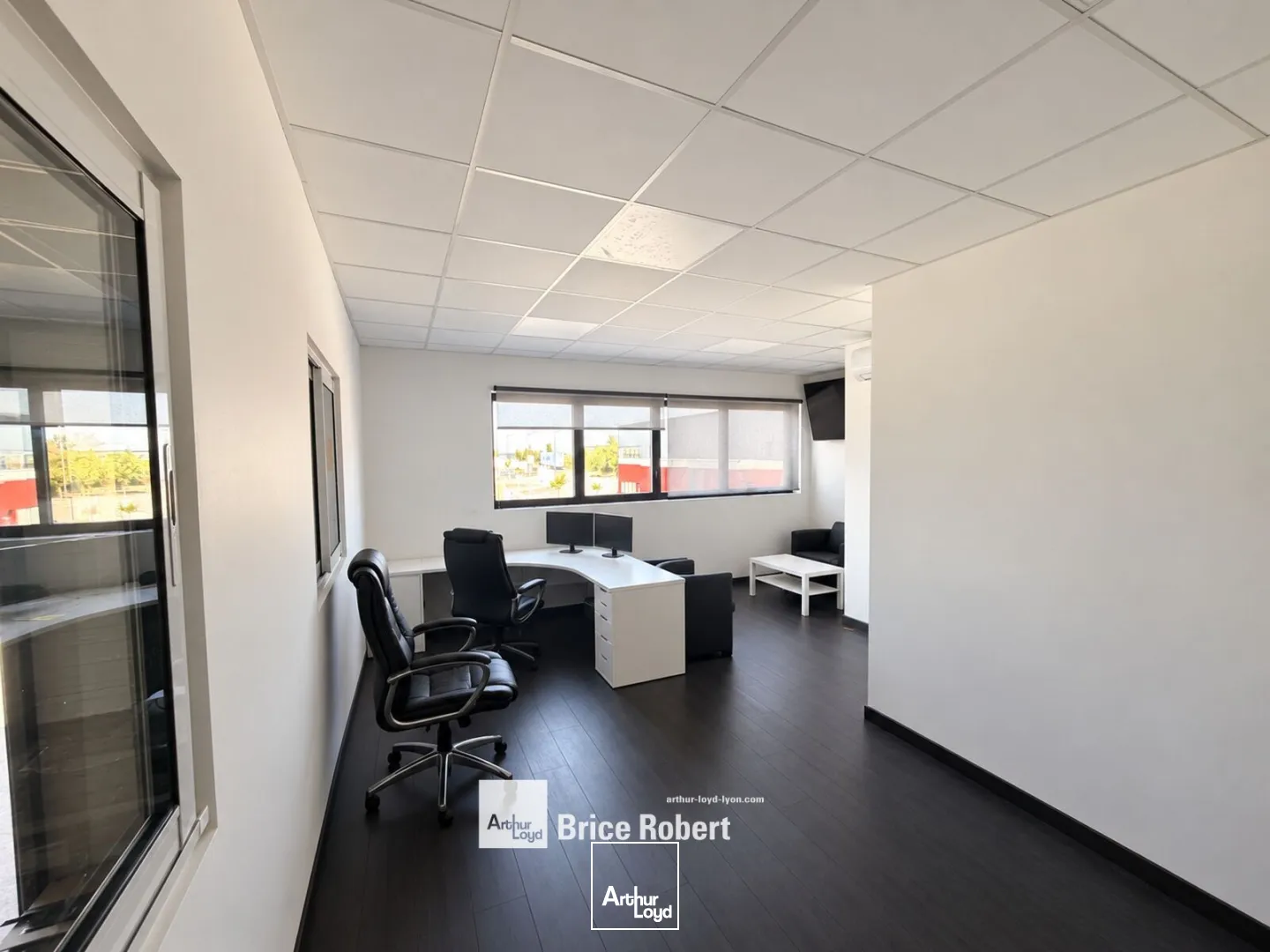 Locaux d'activité & Entrepôts - Vente - COLOMBIER SAUGNIEU - 69124 - 250-250 - 7907649