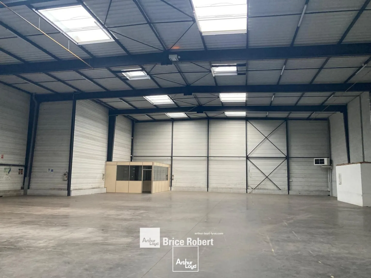 Locaux d'activité & Entrepôts - Location - DECINES CHARPIEU - 69150 - 488.7-2729 - 7907653