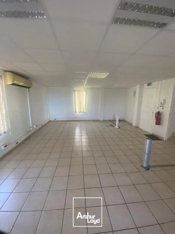 Bureaux - Vente - Fort De France - 97200 - 240-240 - 7907670