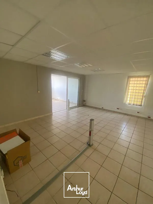 Bureaux - Vente - Fort De France - 97200 - 240-240 - 7907676