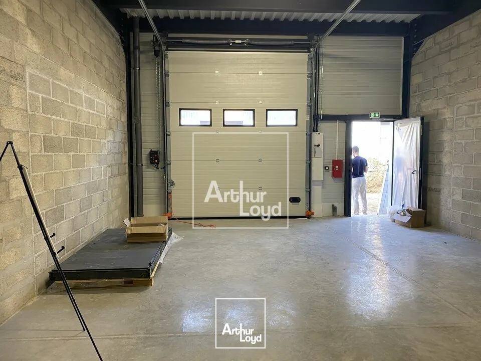Locaux d'activité & Entrepôts - Location - MORANGIS - 91420 - 122-4392 - 7908939