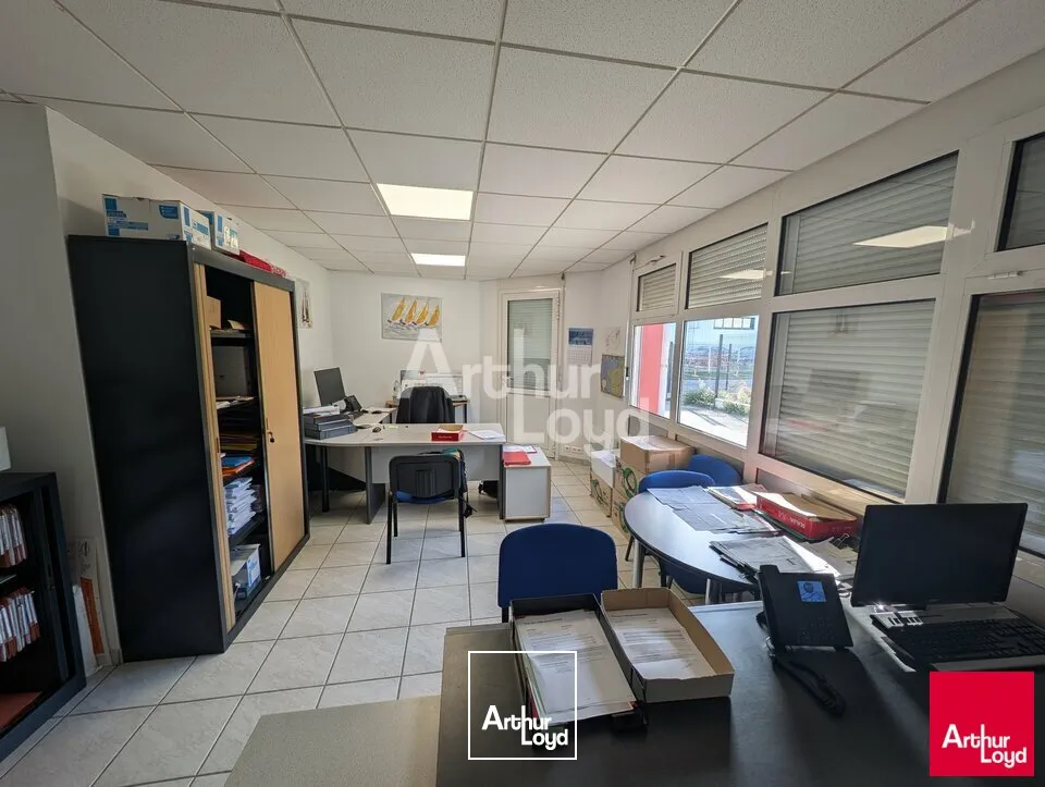 Locaux d'activité & Entrepôts - Vente - SAINT-JACQUES-DE-LA-LANDE - 35136 - 1090-1090 - 7908982