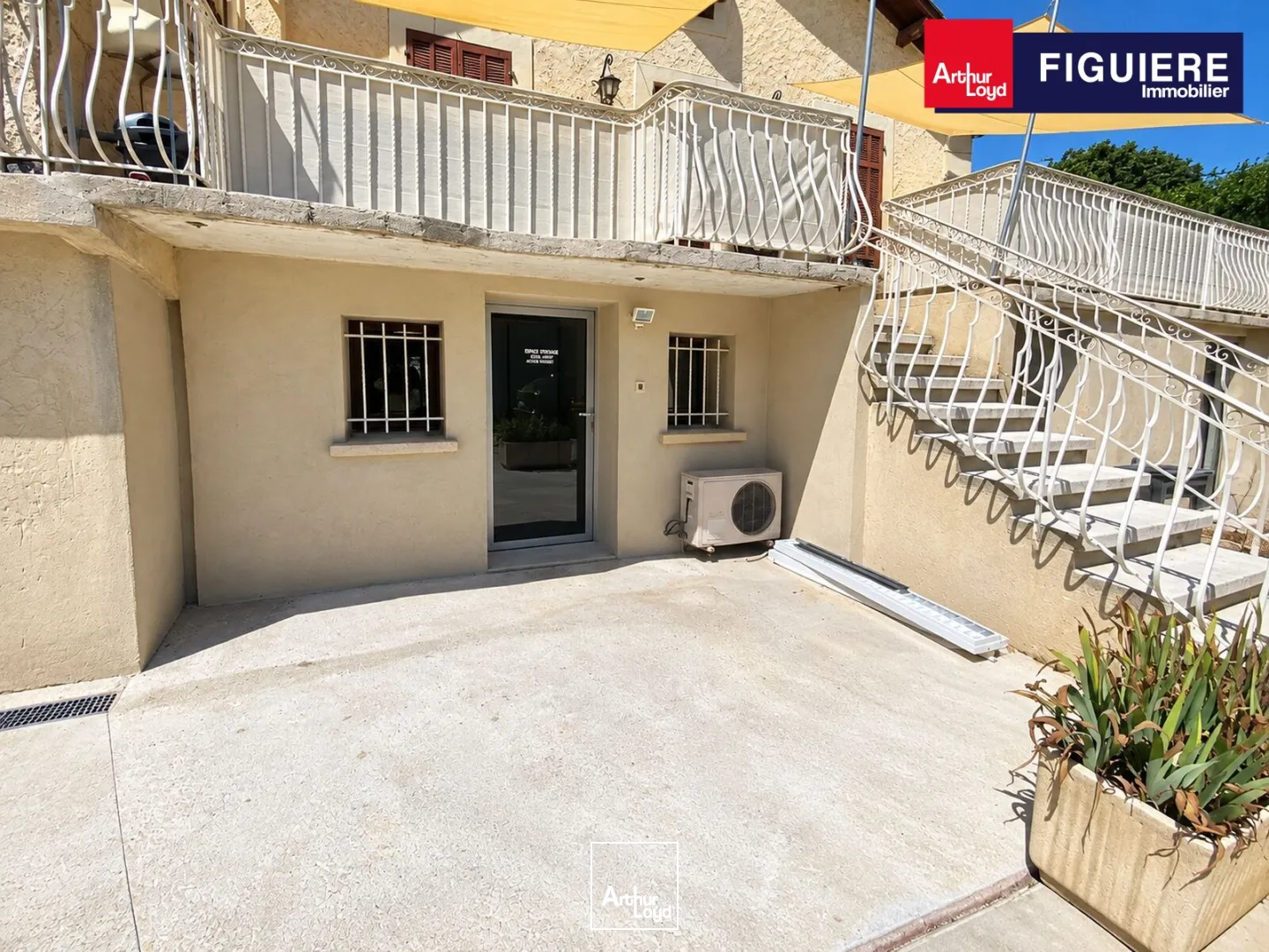 Bureaux - Location - LA FARE LES OLIVIERS - 13580 - 100-100 - 7909028