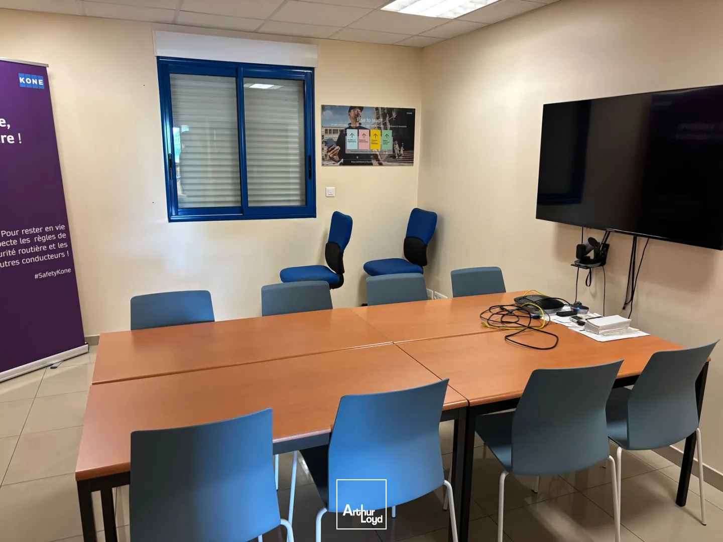 Locaux d'activité & Entrepôts - Location - VERNEUIL EN HALATTE - 60550 - 220-812 - 7909316