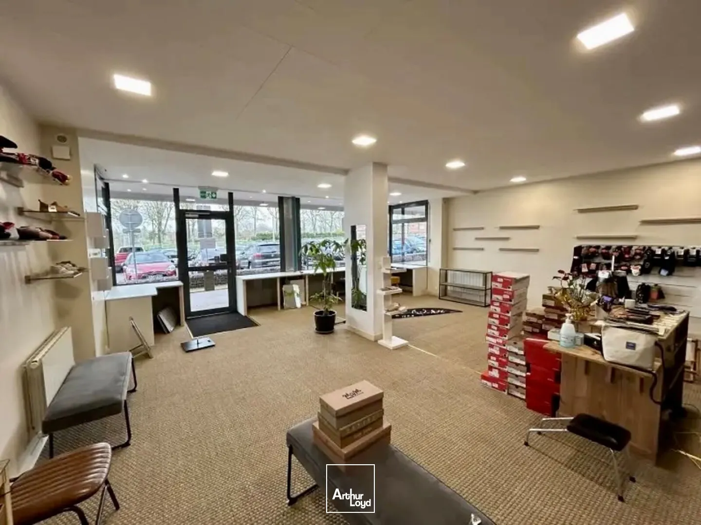 Locaux commerciaux - Location - LE GRAND QUEVILLY - 76120 - 102-102 - 7909357