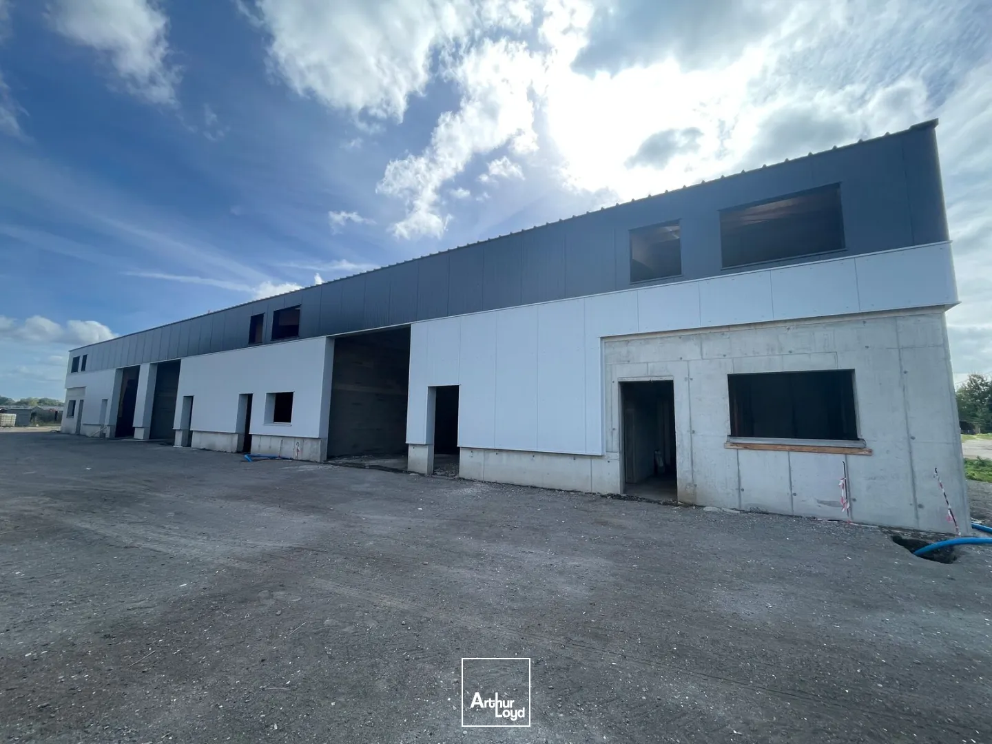Locaux d'activité & Entrepôts - Location - LA TRINITE DE THOUBERVILLE - 27310 - 245-856 - 7909405