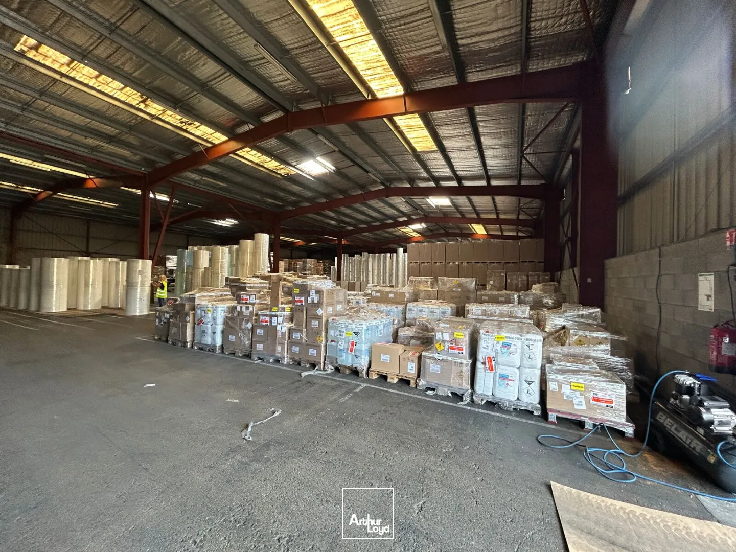 Locaux d'activité & Entrepôts - Location - PERPIGNAN - 66000 - 3200-3200 - 7909437