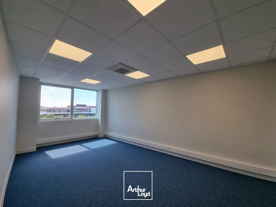 Bureaux - Vente - SAINT BENOIT - 86280 - 184.5-184.5 - 7909982