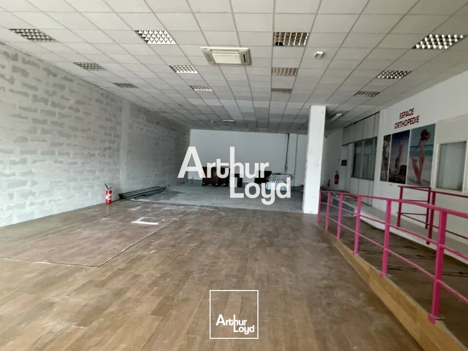 Locaux d'activité & Entrepôts - Location - VILLENEUVE LOUBET - 06270 - 500-500 - 7910723