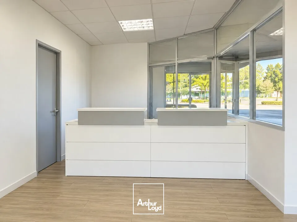 Locaux d'activité & Entrepôts - Location - VARETZ - 19240 - 850-850 - 7910795