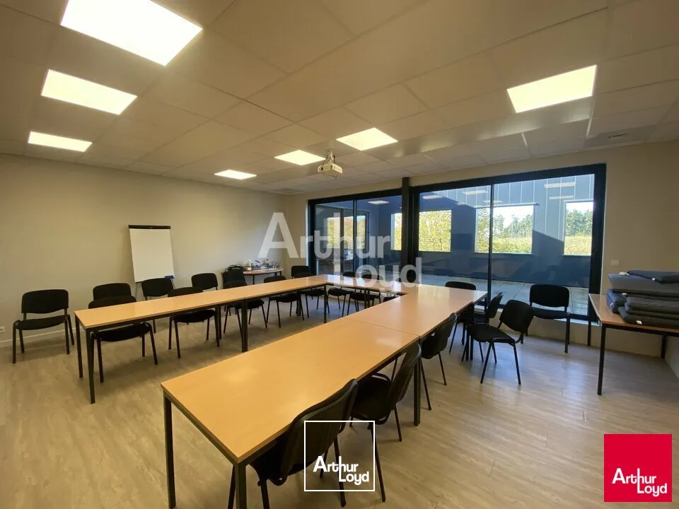 Locaux d'activité & Entrepôts - Location - CORPS NUDS - 35150 - 985-985 - 7910830