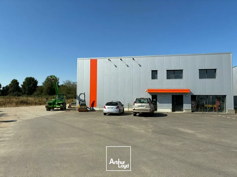 Locaux d'activité & Entrepôts - Location - LA ROCHE-SUR-YON - 85000 - 550-550 - 7910858
