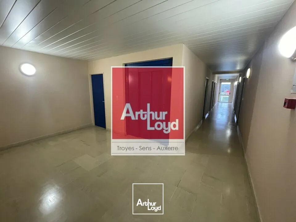 Bureaux - Vente - SAINT-CLÉMENT - 89100 - 294.2-294.2 - 7910896