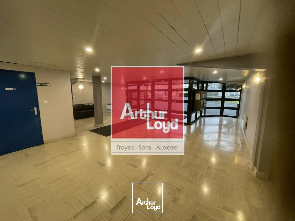 Bureaux - Vente - SAINT-CLÉMENT - 89100 - 294.2-294.2 - 7910898